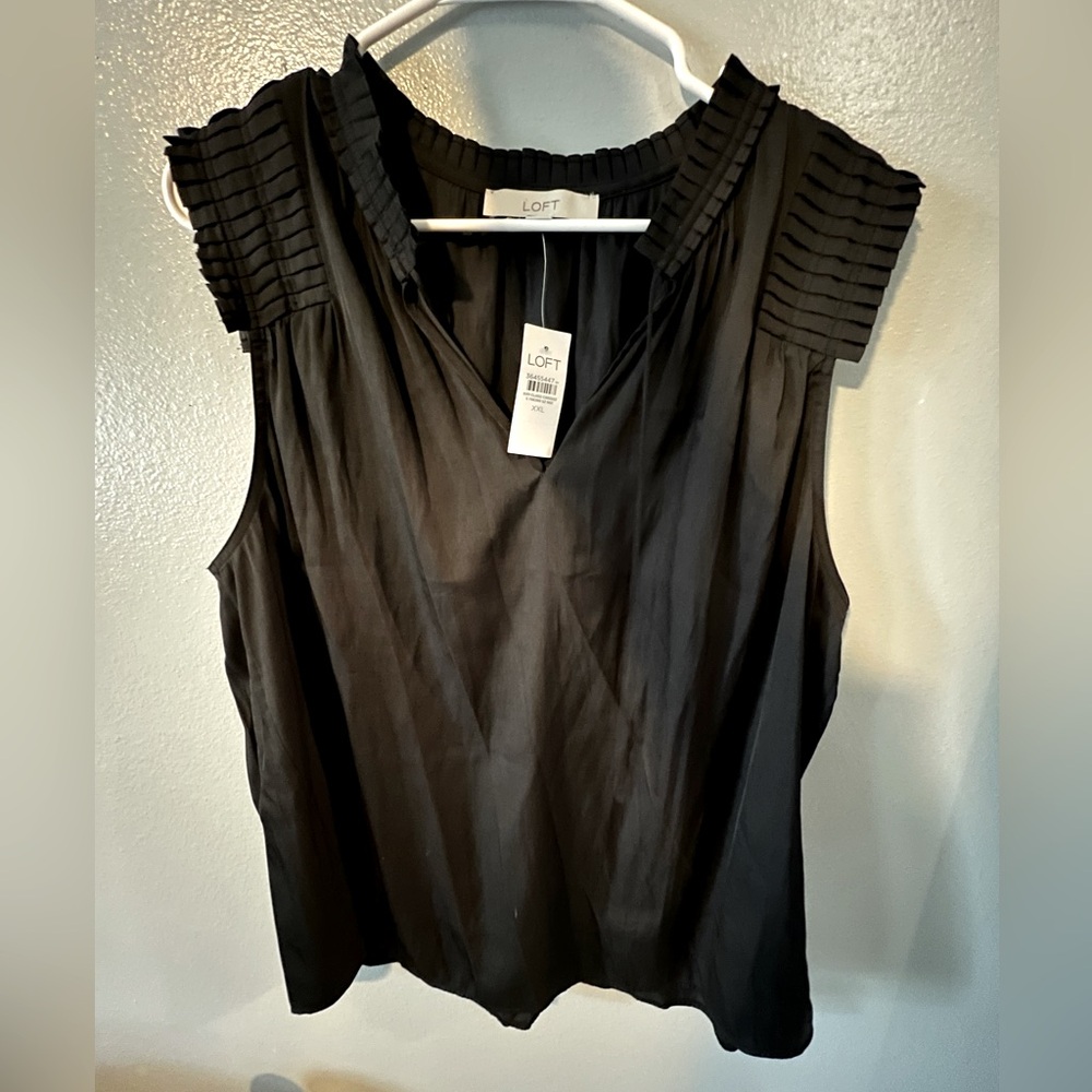 Short sleeve black NWT loft blouse